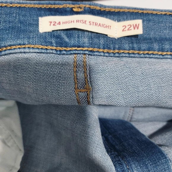 NWT Levi 725 High-Rise Slim Straight Medium Wash Denim Jeans in Size 22W - Picture 12 of 13